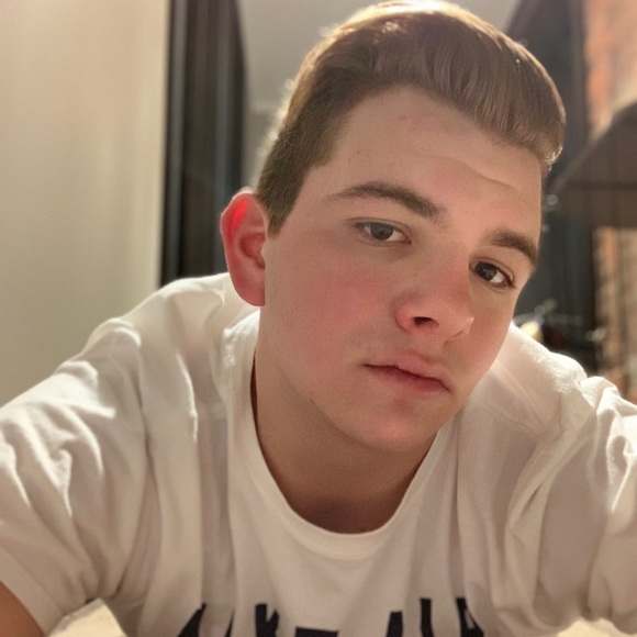 Meet your Posher, Ryan - Picture 1 of 1